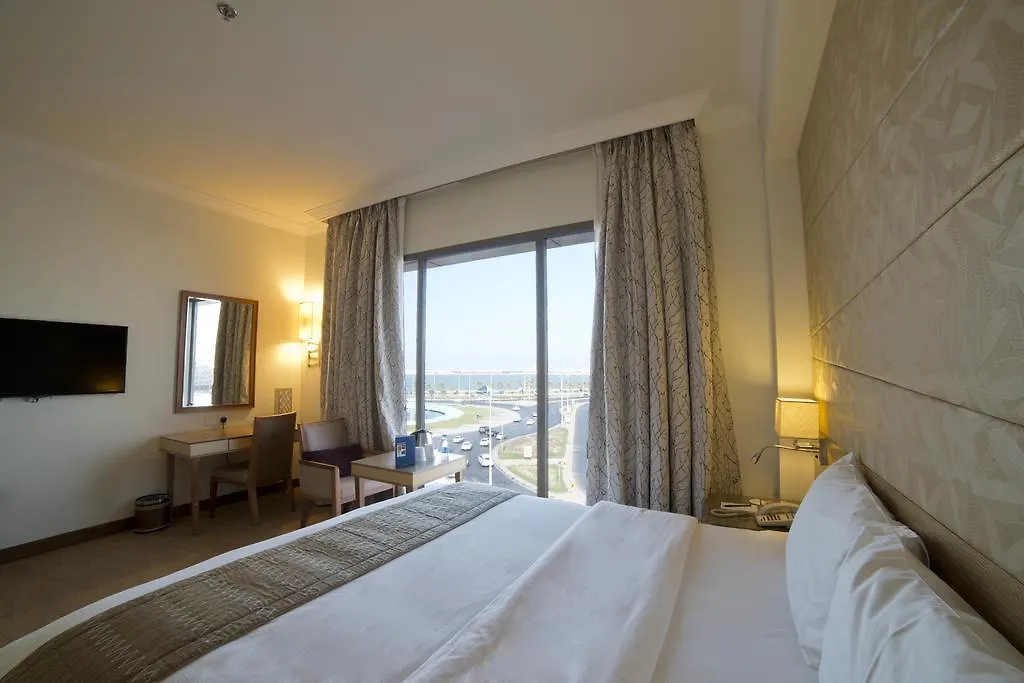 Golden Tulip Dammam Corniche Hotel