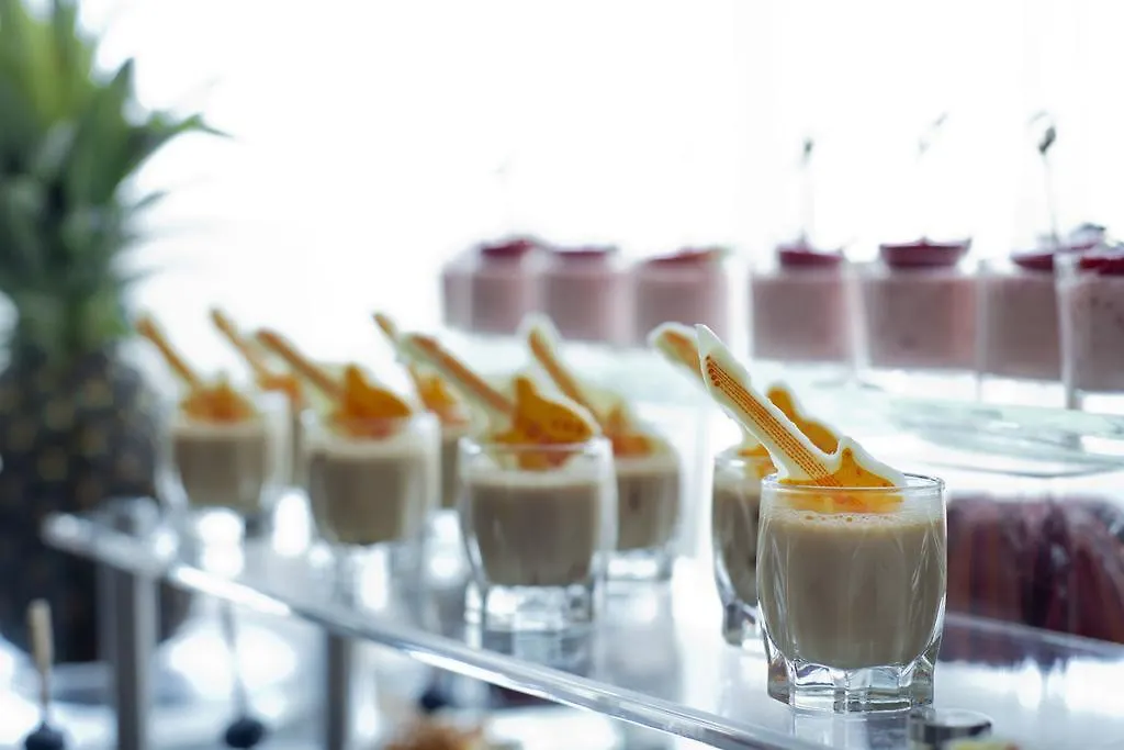 Golden Tulip Dammam Corniche Hotel