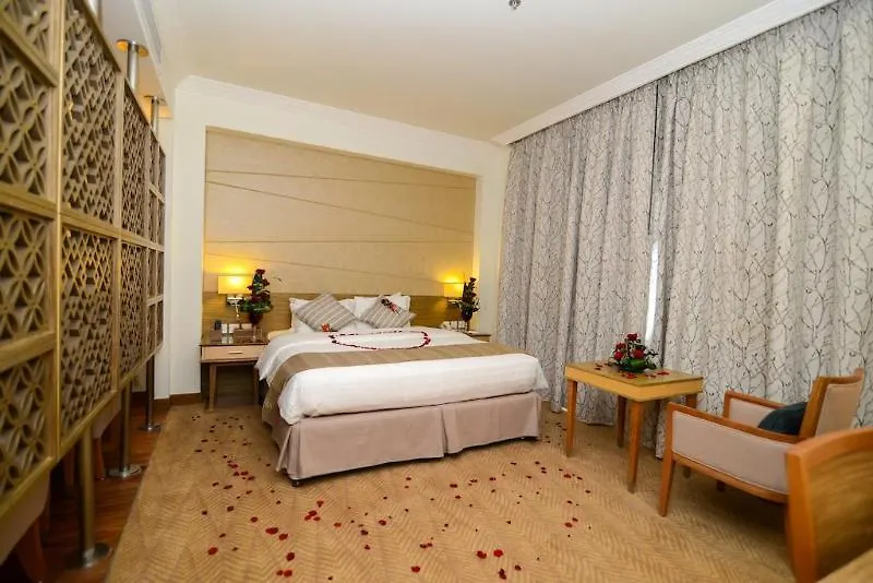 Golden Tulip Dammam Corniche Hotel 4*,  Saúdská Arábie